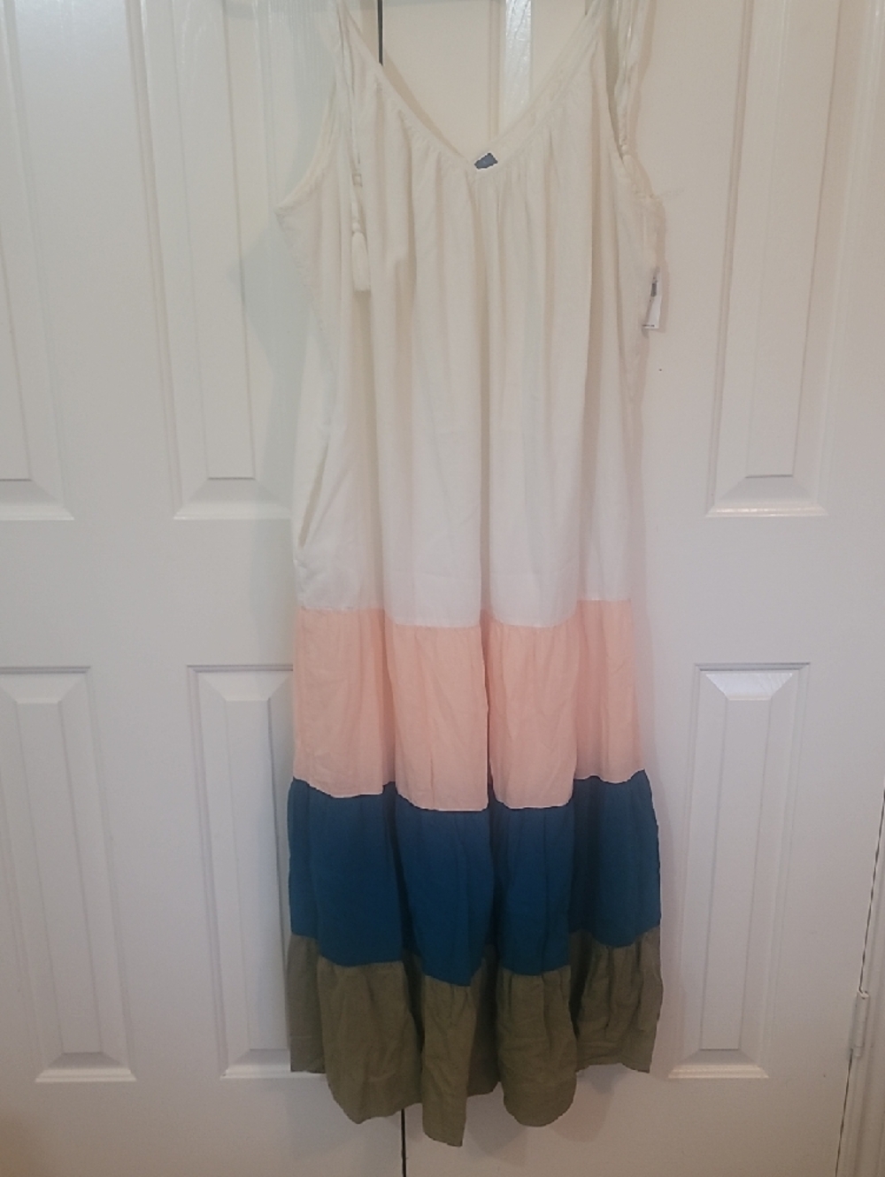 Old Navy Sleeveless Colorblock Maxi Dress in Cream, Peach, Teal & Olive - Picture 6 of 7